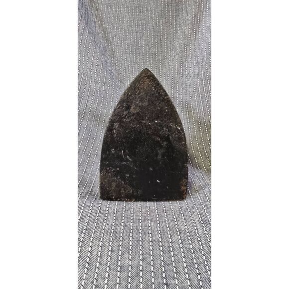 Vintage NO. 7 Sad Iron - Picture 5 of 9